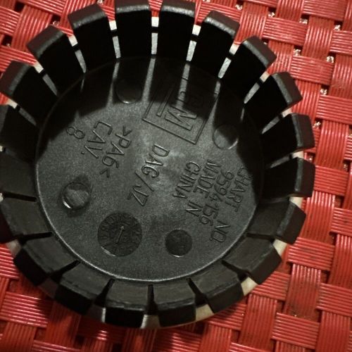 CHEVROLET IMPALA CRUZE VOLT HHR MALIBU EQUINOX WHEEL RIM HUBCAP CENTER COVER OEM, US $10.95, image 2