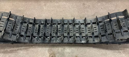 Ski doo camso powder max light track 165" long -16" wide -3.5" pitch -3" paddle