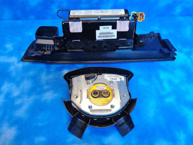 Sell 0406 Ram 1500 Airbag Set Driver Passenger Airbags & Module OEM 33B in Port Orange, Florida