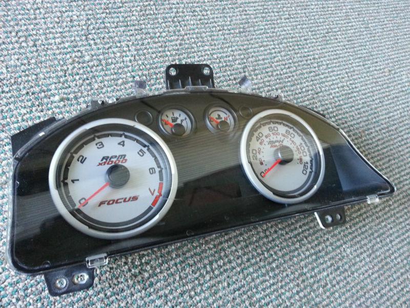 Sell 2008 2009 Ford Focus Speedometer gauge cluster 44k miles in