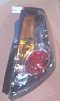 Nissan altima tail light rr 2007 up complete assy. looks new
