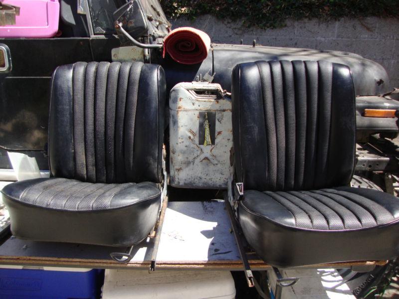 A nice pair of mercedes  450 sl seats 