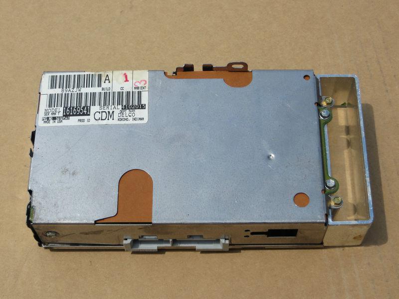 1990-1996 corvette bose gold cdm tuner great condition c4 lt1 tpi lt4