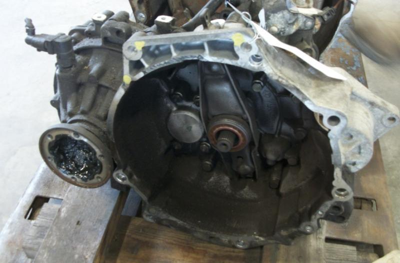 Sell JAGUAR X TYPE 5 SPEED TRANSMISSION in Phoenix, Arizona, US, for US
