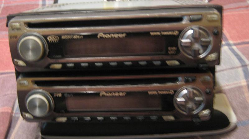 Pioneer deh 2700  2700mp plays fine cd and radios 