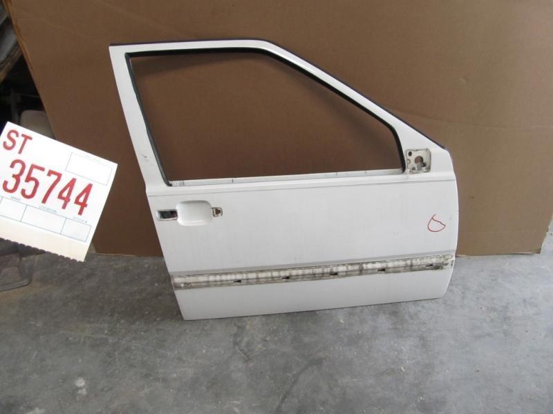 93 94 95 96 97 volvo 850 sedan right passenger front door shell panel white ding