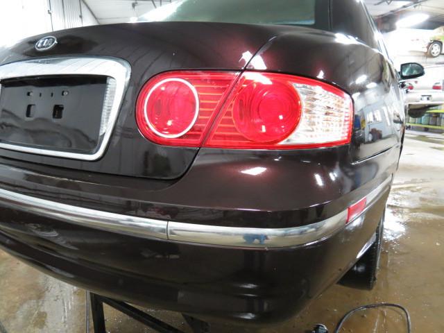 2005 kia amanti inner trunk tail light lamp right