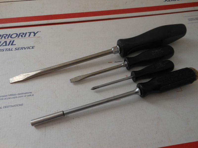 Vintage snap on 4 piece screwdriver lot including 'magna-tip' with no part #