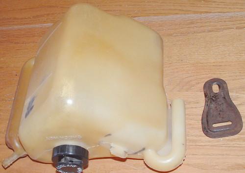 '76-'77 cutlass coolant recovery tank used oem (4510)