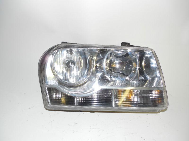 05 06 07 08 09 2010 chrysler 300 oem right halogen headlight nice! 