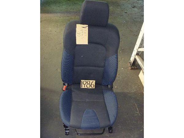 Mazda axela 2004 assistant seat [9867060]