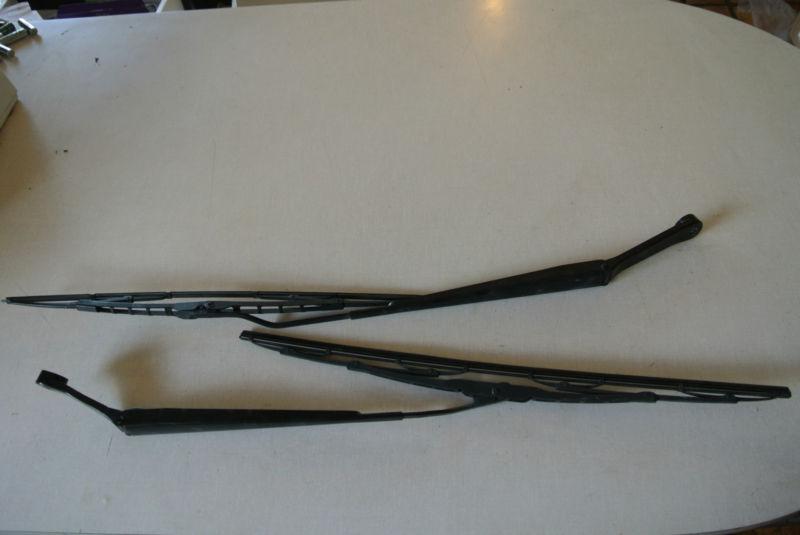 00-05 mitsubishi eclipse oem windshield wiper arms with blades x2