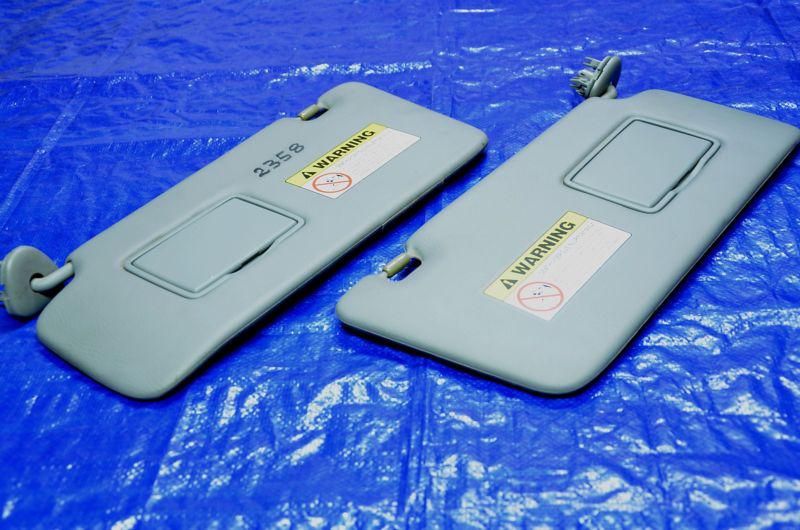 Sell HONDA CRV 02 03 04 05 06 SUN VISOR SUNVISOR SHADE BLOCK LEFT