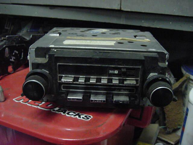 81-82 corvette am/fm cassette stereo radio