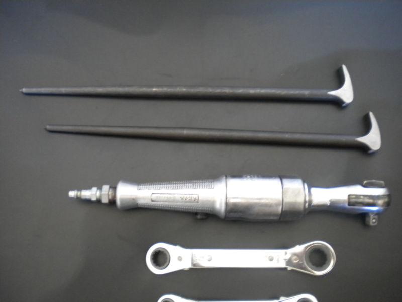 Purchase Snapon Tool Lot, Air Ratchet, Rolling Pry Bars, ratcheting