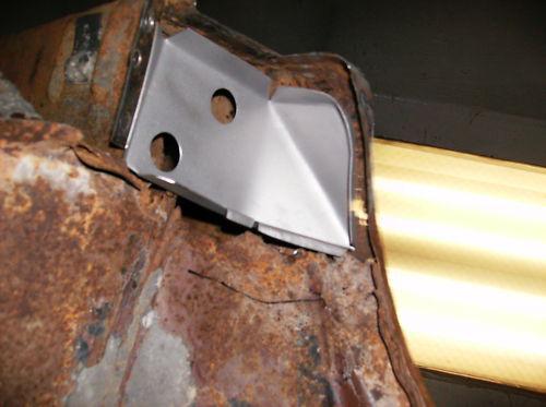 59 60 chevy gm  left rocker end cap rear wheel hse ext