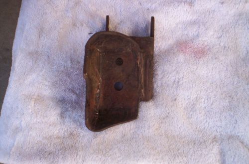 1972 / 73 challenger cuda 318 /340 / 360 motor mount  bracket r side