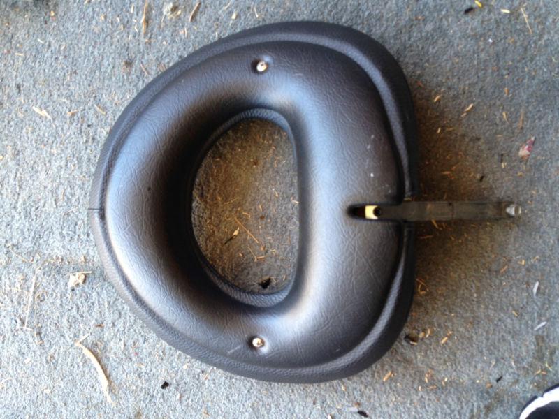 Corbin ovalbac leather backrest (large)