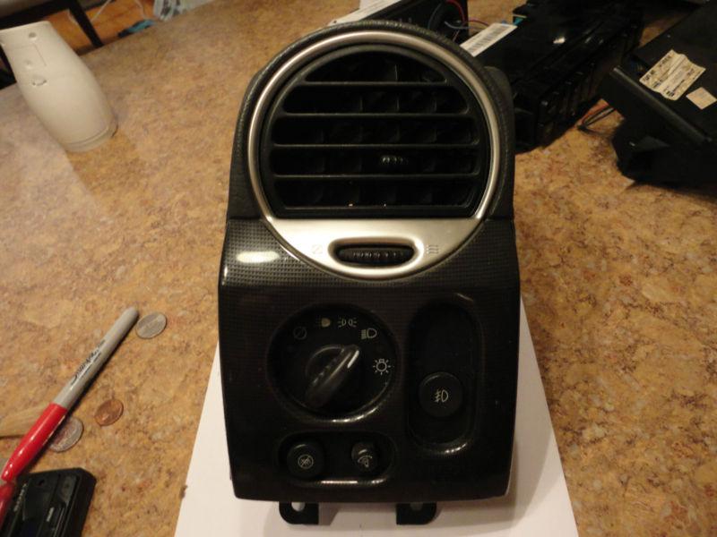 2002-07 gmc envoy  dash heater  a/c driver side  vent 