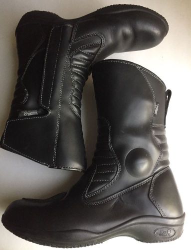 Tour master solution waterproof motorcycle road boots mens boys in size 8