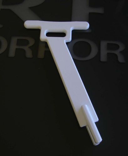 Fender cleat, rod holder