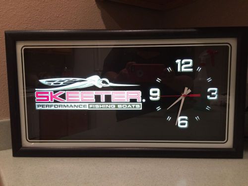 Skeeter boat clock