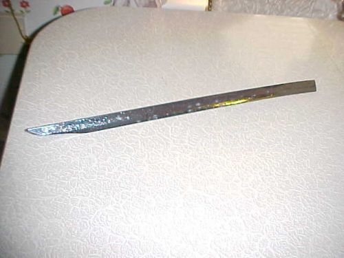 1962 chrysler r/h front fender die cast chrome upper trim spear #2276798