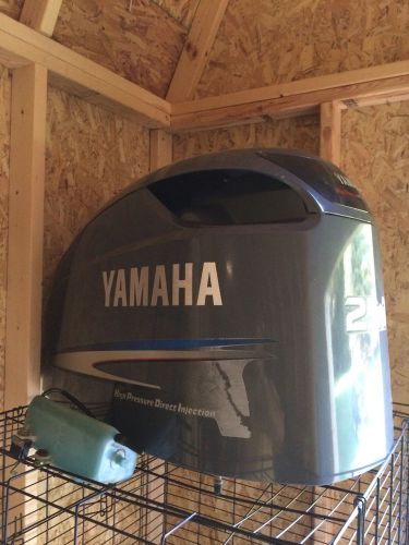 Yamaha top cowling 250 hp 2003
