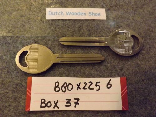 2 key blank uncut blade ilco b80-p x225, gm-24, gm30