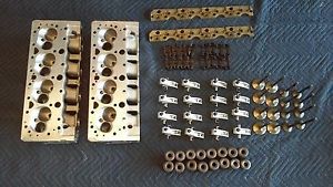 Sbc splayed valve cylinder heads complete