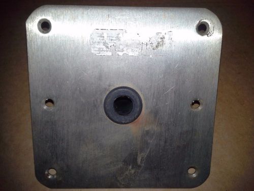 Swivl-eze 7" x 7" ss seat base plate - w/nylon bushing  p/n - sp-67739