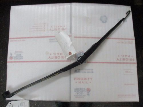 2008 toyota highlander, left and right wiper arms, used