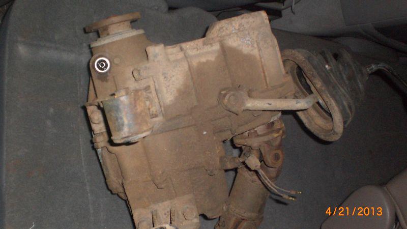 Nissan datsun truck pickup transfer case 5 speed manual t-case 4x4 80 81 82 83 