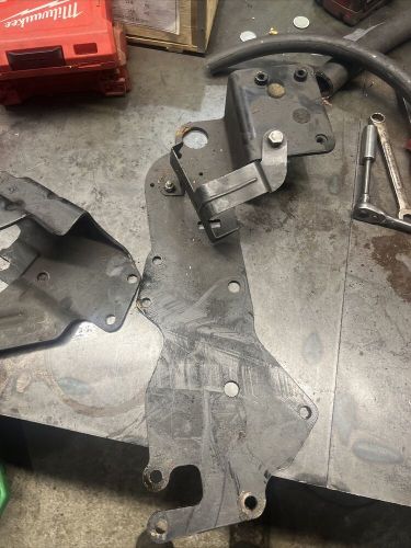 Mercruiser 5.7 sterndrive engine brackets