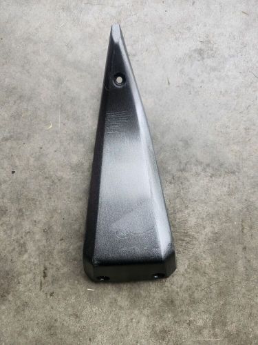 Omc cobra 2.3 3.0 4.3 5.0 5.7 upper unit water pump impeller cover 983967