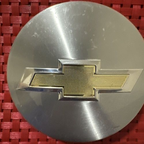 SILVER CHEVROLET TAHOE SILVERADO SUBURBAN OEM 1500 WHEEL RIM CAP CENTER COVER, US $12.95, image 3