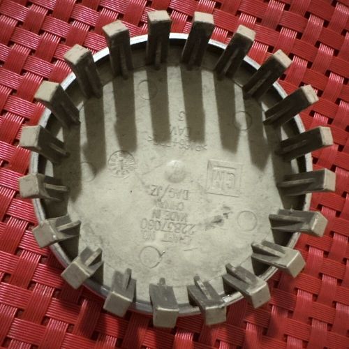 SILVER CHEVROLET TAHOE SILVERADO SUBURBAN OEM 1500 WHEEL RIM CAP CENTER COVER, US $12.95, image 5