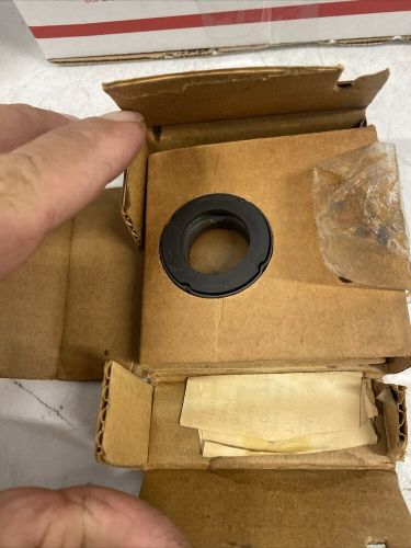 NOS OEM Ford AC Compressor Seal Kit for 1963-64 C4AZ-19655-A, US $25.00, image 2