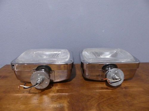 Vintage pair of ford explorer chrome fog off road lights w/ covers