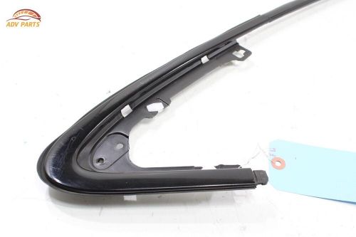 Chevrolet tahoe front left driver side door window upper molding oem 2018-2020