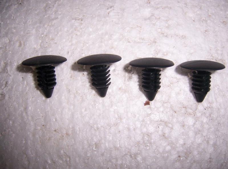 Purchase REAR BUMPER FILLER CLIPS 4 NEW 9703 S10 BLAZER in Bowdon