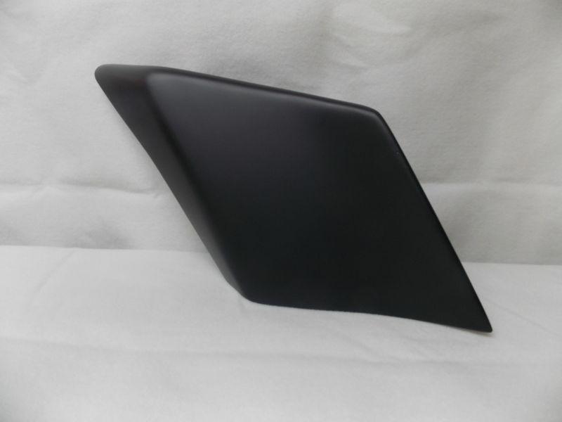 Harley stretched side cover for touring/bagger