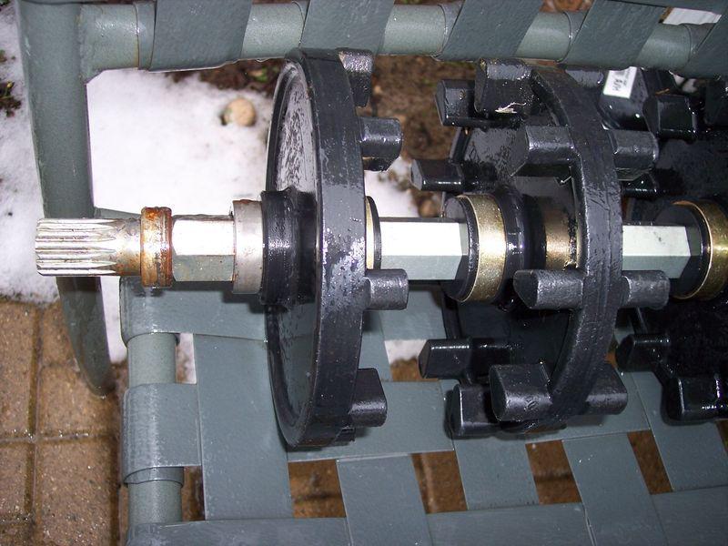 Yamaha 2006-10 apex attak rage vector drive axel cog shaft bearing collor