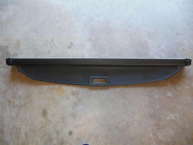 2000-2004 subaru legacy / outback rear cargo cover oem black