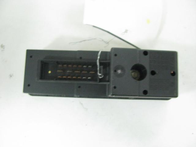 DRIVERS SIDE WINDOW SWITCH Saab 900 1994 94 35911, US $34.99, image 2