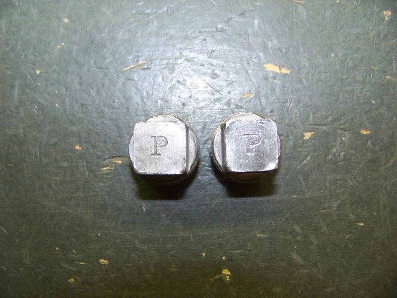 Muncie 4 speed "p" magnetic drain plugs