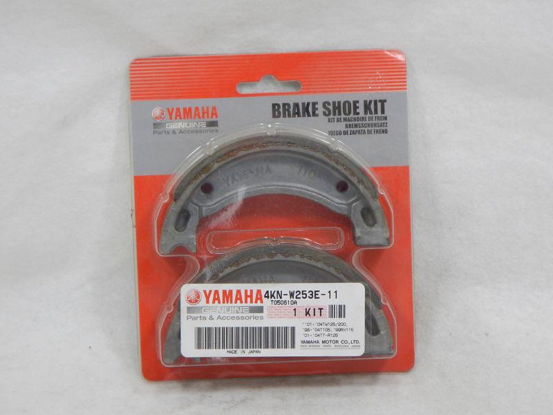 Yamaha 4kn-w253e-11 brake shoe kit *new