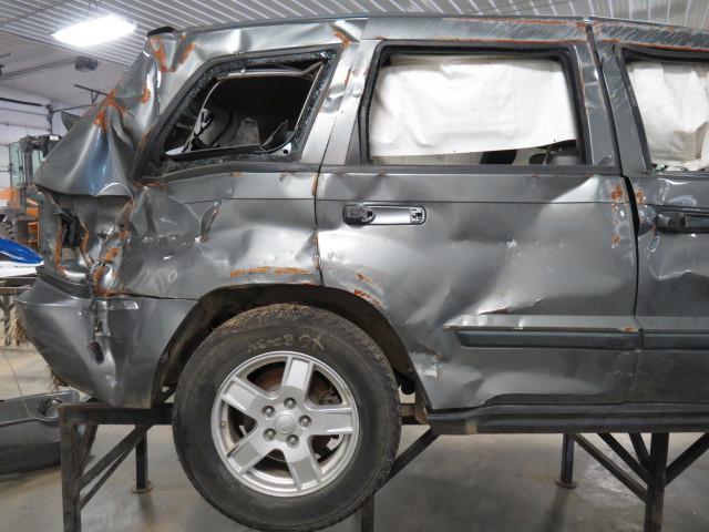 2007 jeep grand cherokee door latch passenger right rear 2404651