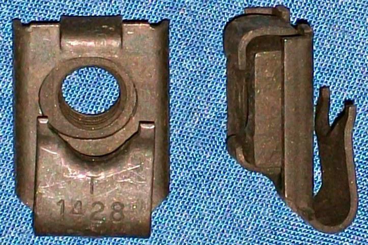 ❋24 nos auveco old u-nuts 1940s 40s fender, molding trim nut 1/4"-28 fine thread