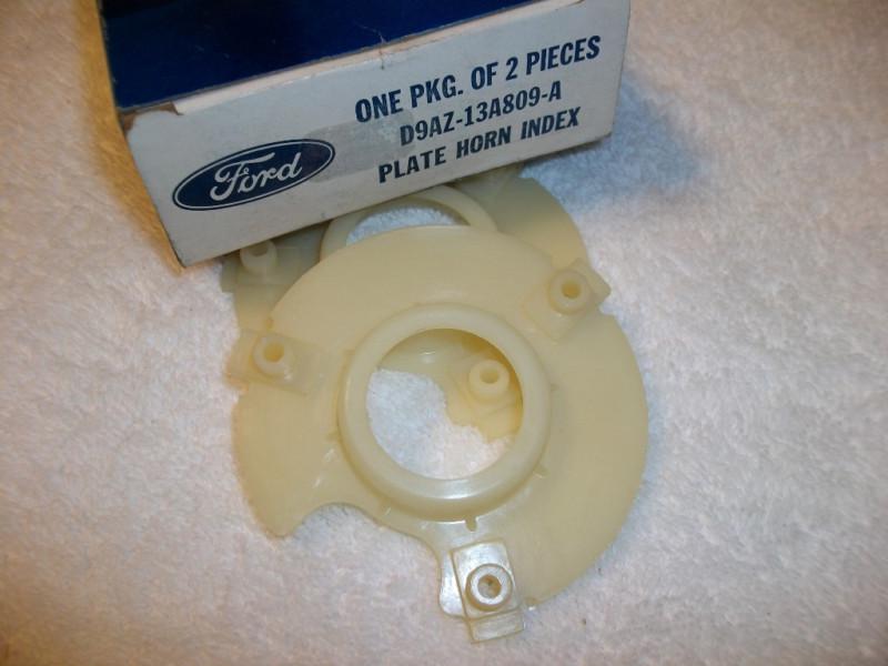 1979 79 ford car nos horn index plate    d9az-13a809-a   pair